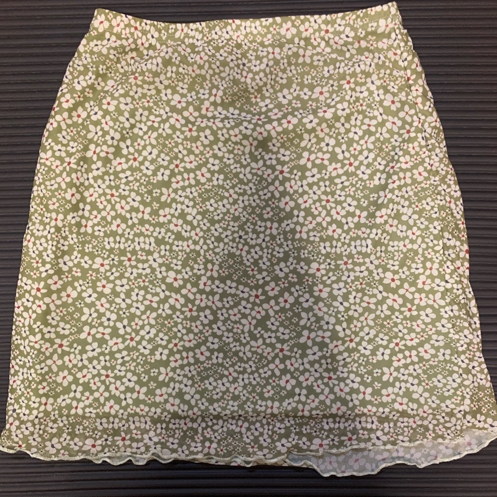 Green flower skirt